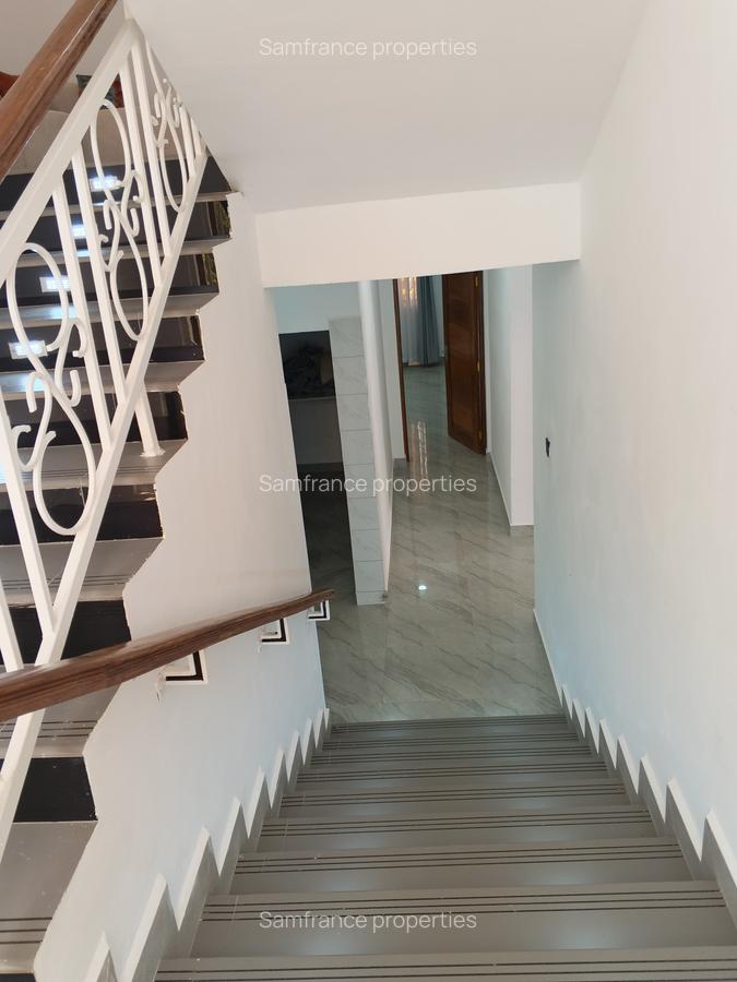 4 Bed Villa with En Suite at Beach Road - 5