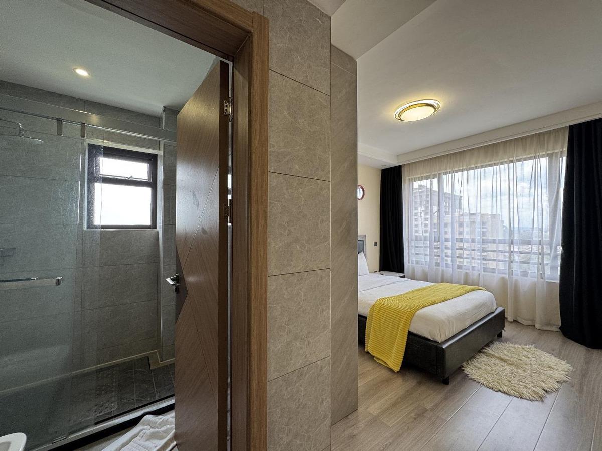 Furnished 3 Bed Apartment with En Suite at Riverside Lane - 9