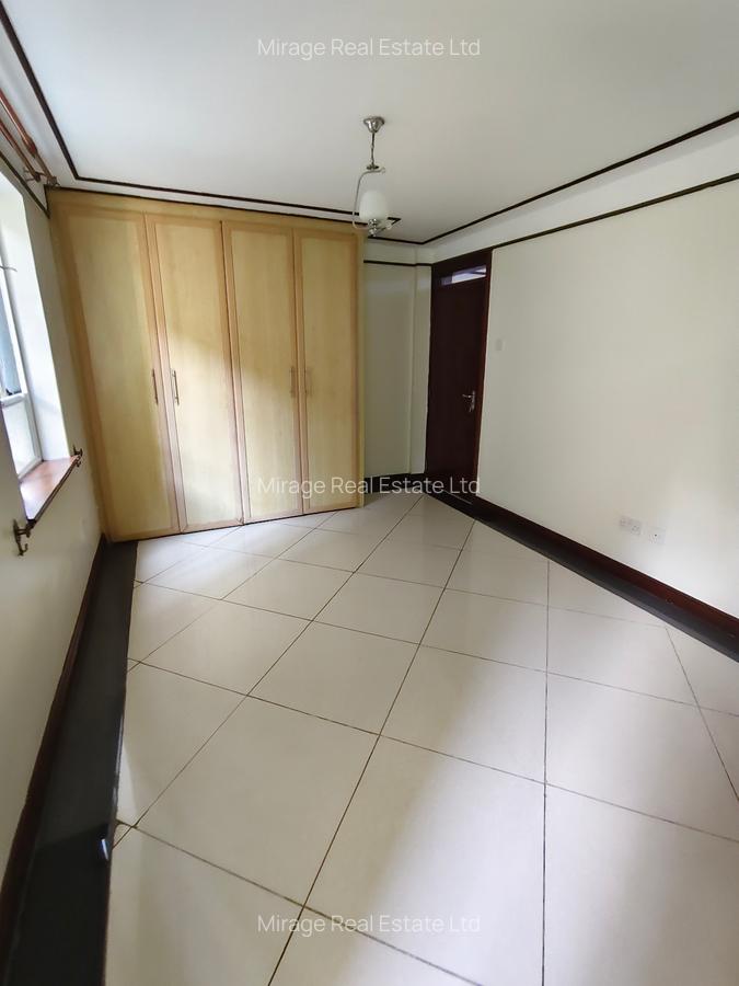 2 Bed Apartment with En Suite in Westlands Area - 9