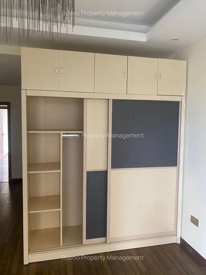 3 Bed Apartment with Swimming Pool in Kilimani - 4