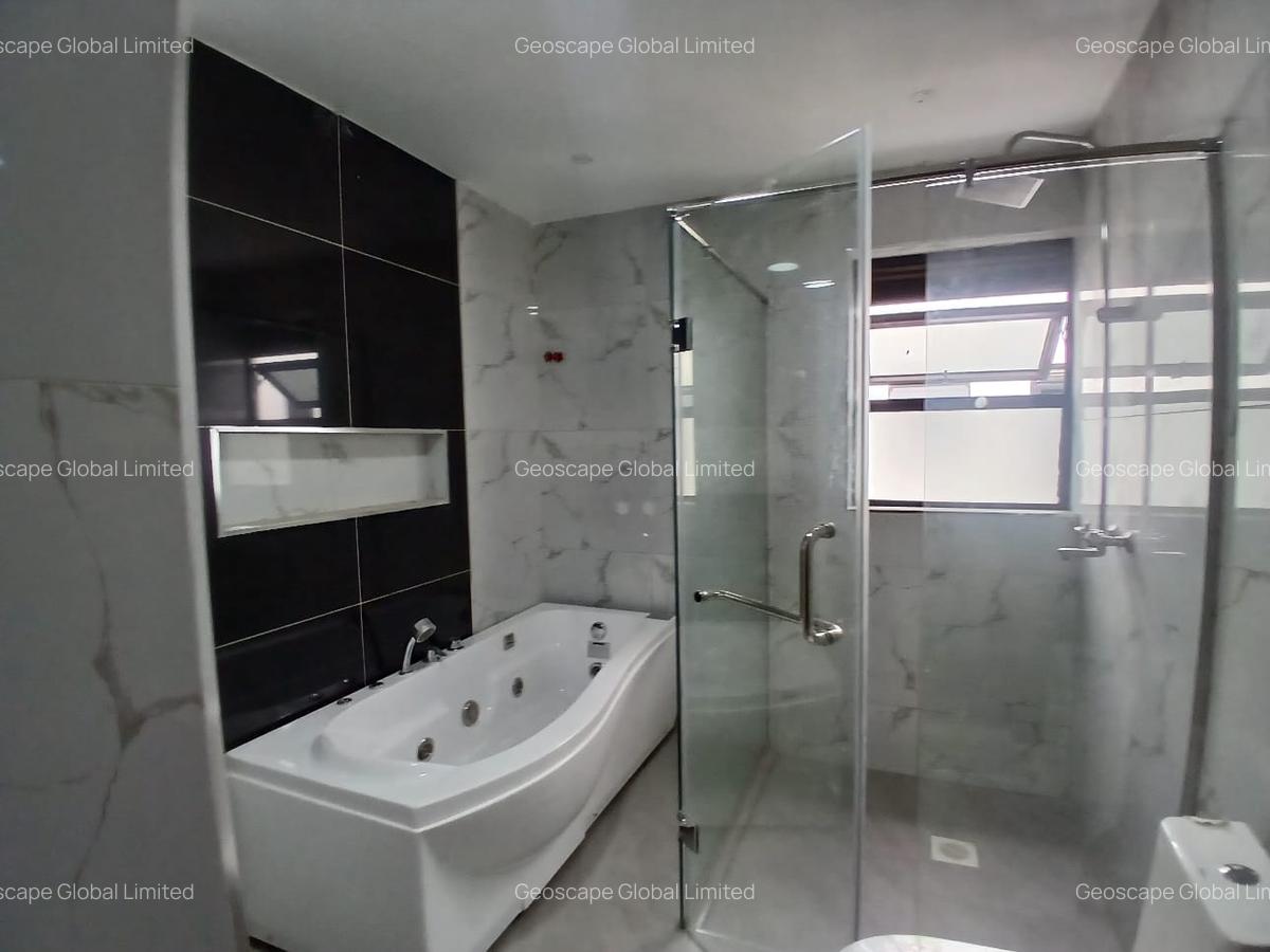 5 Bed House with En Suite in Ruiru - 4