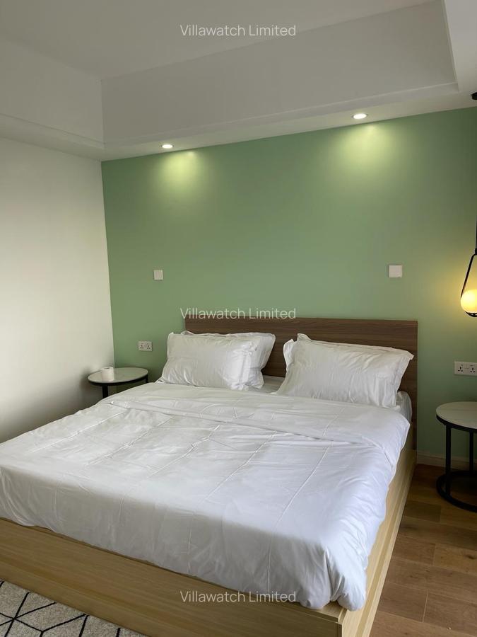 Serviced 1 Bed Apartment with En Suite in Upper Hill - 2