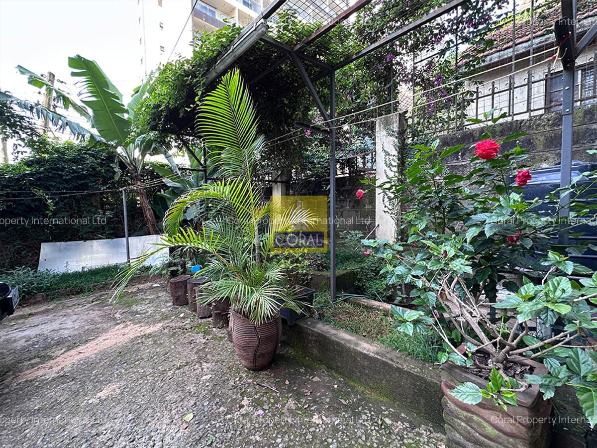 4 Bed Townhouse in Parklands - 20