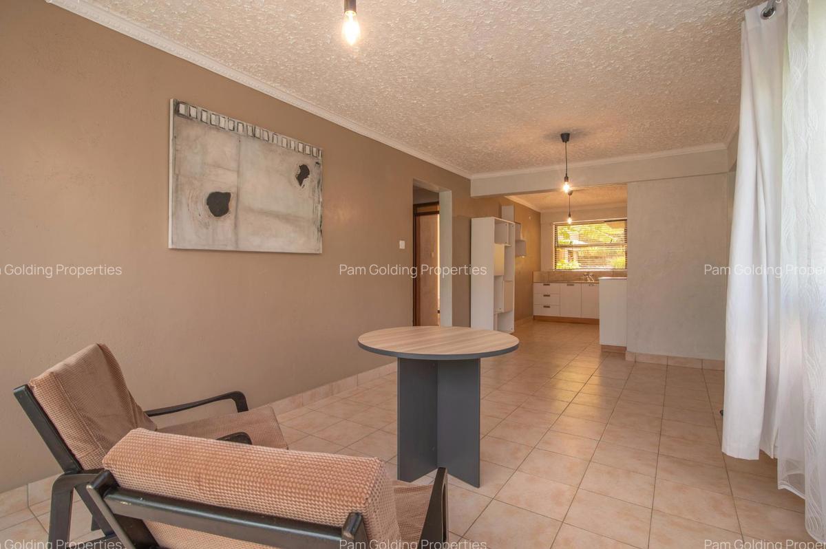 2 Bed Apartment with En Suite in Karen - 4