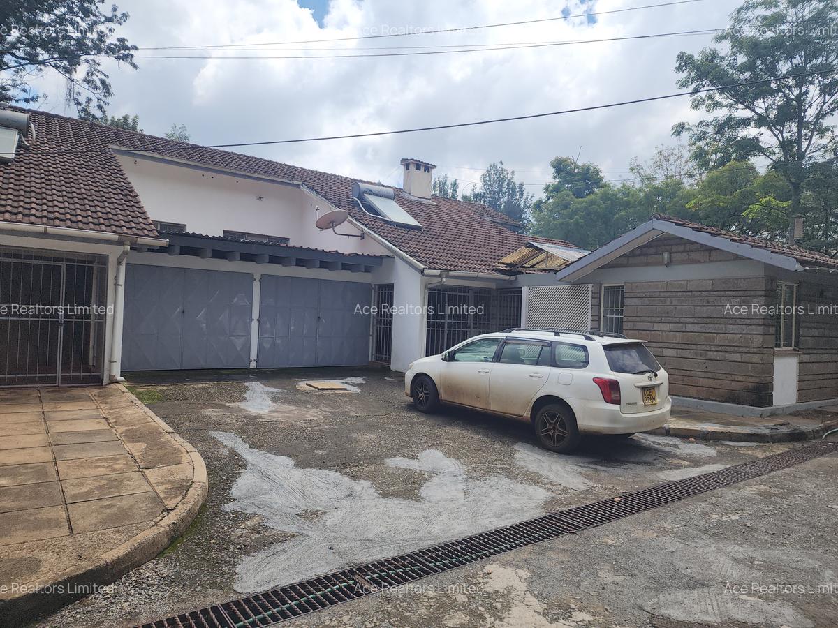 4 Bed Townhouse with En Suite at Laikipia Road - 17