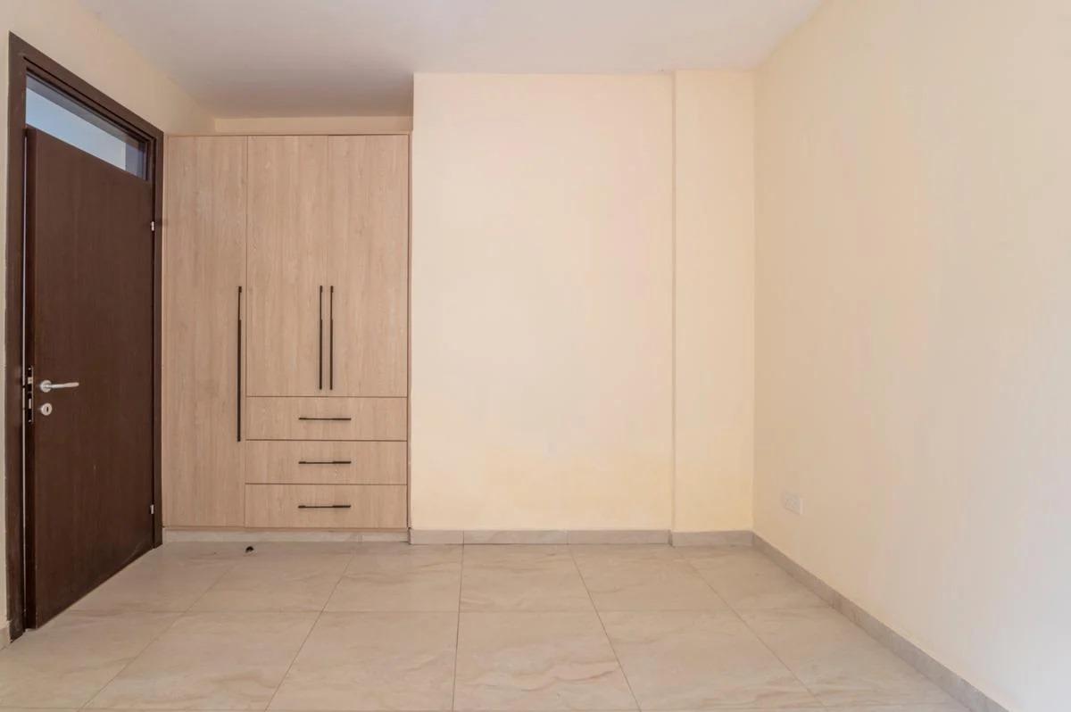 2 Bed Apartment with En Suite at Mlolongo - 5