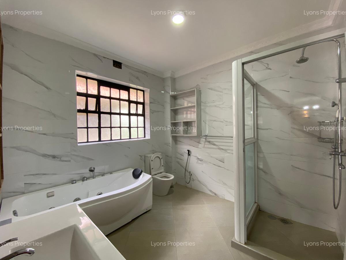 4 Bed Villa with En Suite at Near Maasai Mall - 4