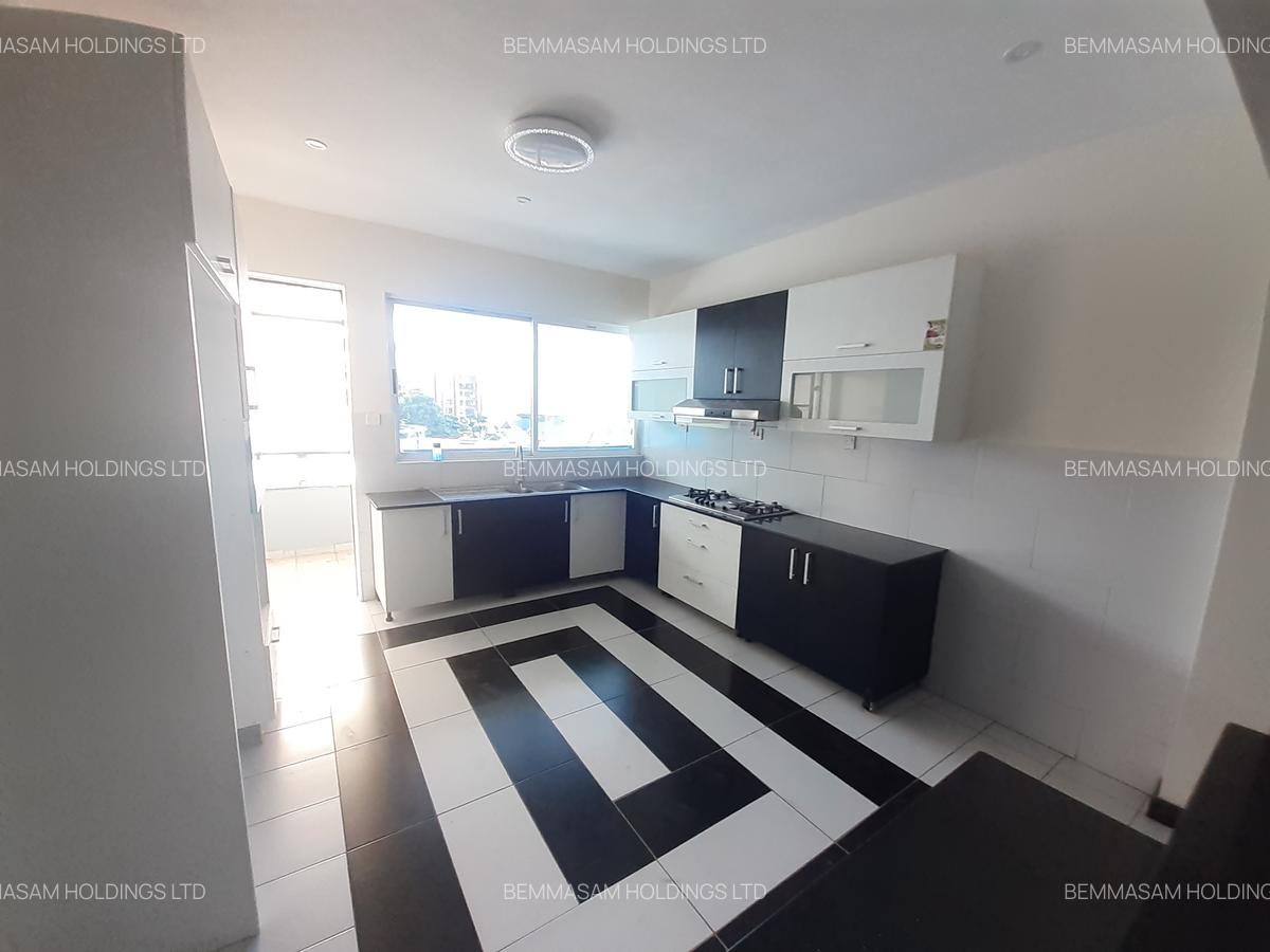 Serviced 2 Bed Apartment with En Suite at Siaya Road - 5