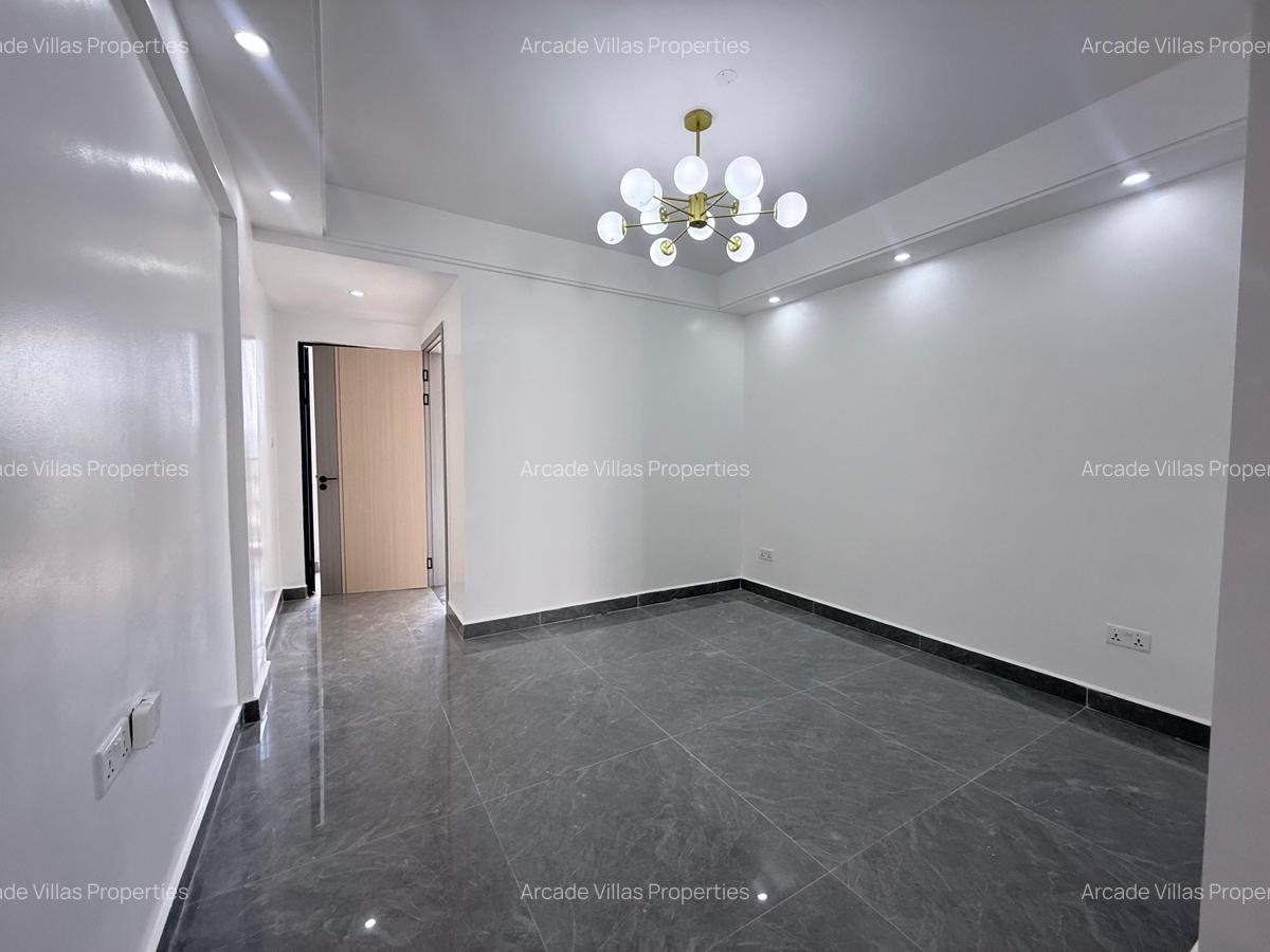 1 Bed Apartment with En Suite in Riverside - 14