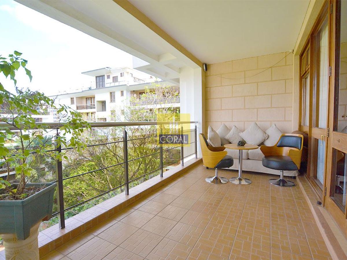 3 Bed Apartment with En Suite in Riverside - 7