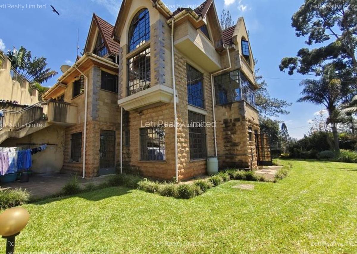 5 Bed Townhouse with En Suite in Lavington - 1
