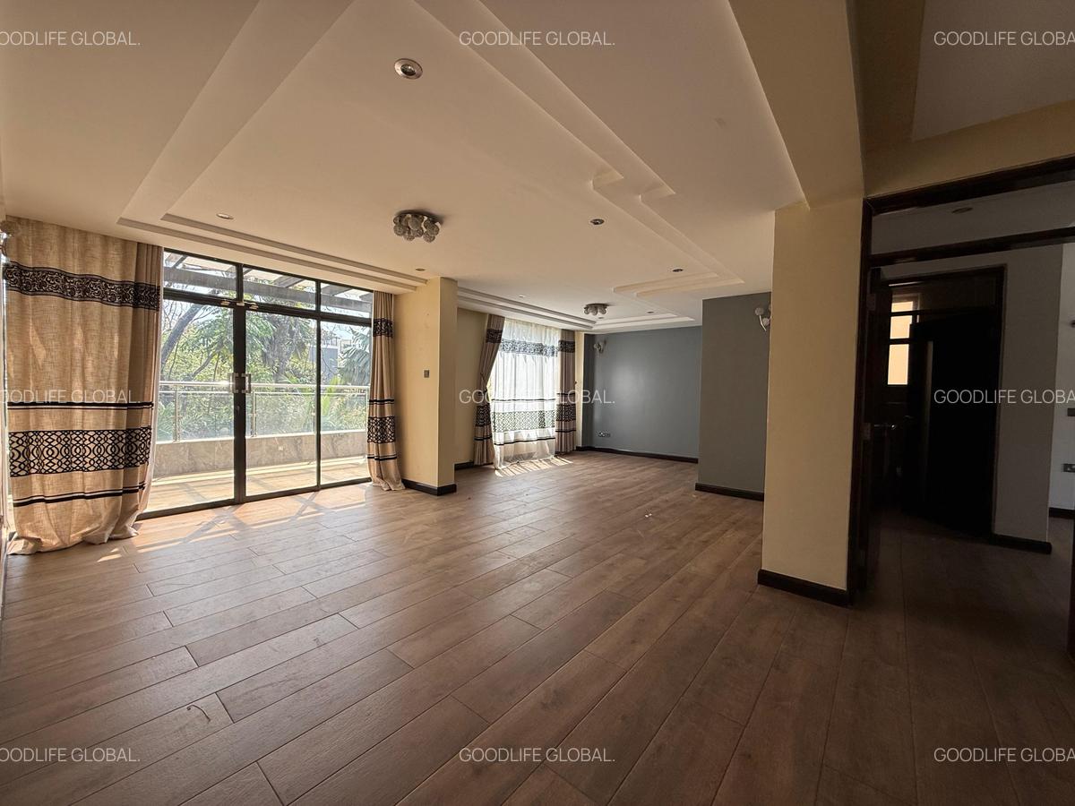 5 Bed Villa with En Suite at Lavington - 8