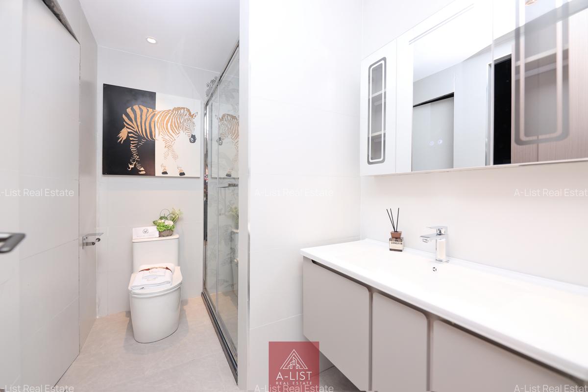 2 Bed Apartment with En Suite at Westlands Area - 8