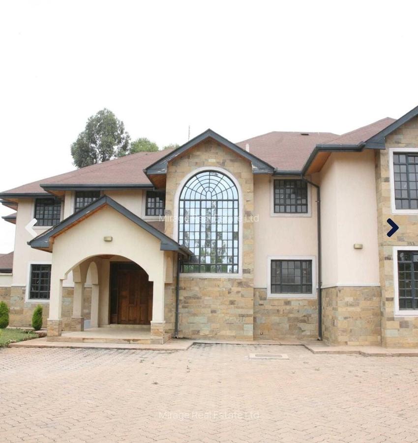 4 Bed House with En Suite in Karen Hardy - 5