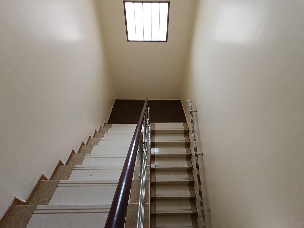 5 Bed Townhouse with En Suite in Lavington - 5