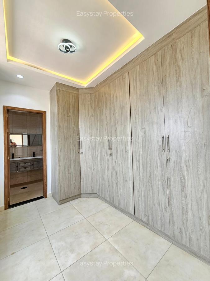 3 Bed Apartment with En Suite in Parklands - 12