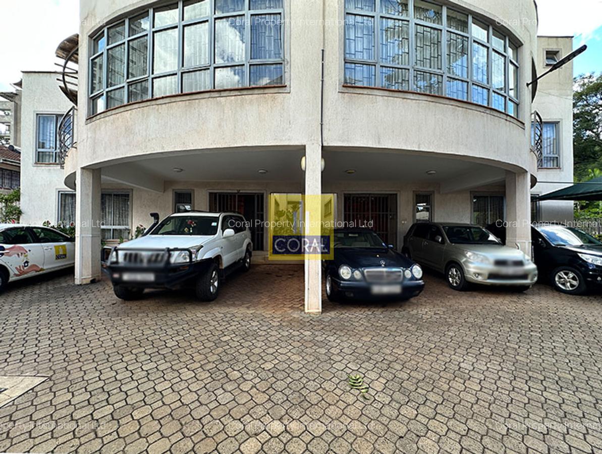4 Bed Townhouse with Borehole in Westlands Area - 19