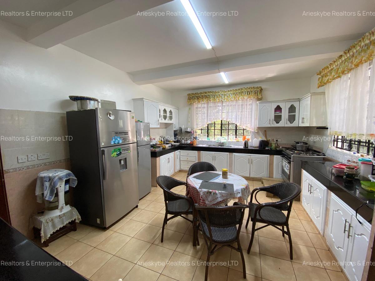 6 Bed Townhouse with En Suite in Kitisuru - 6