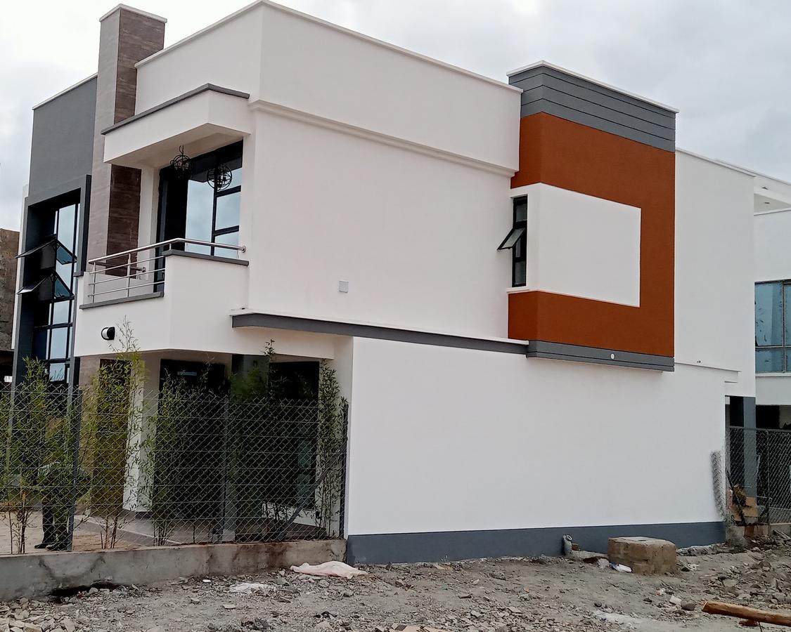 4 Bed House with En Suite at Eastern Bypass - 11