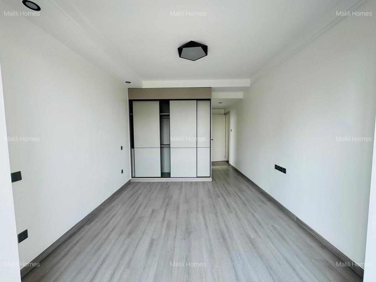 2 Bed Apartment in Kilimani - 3