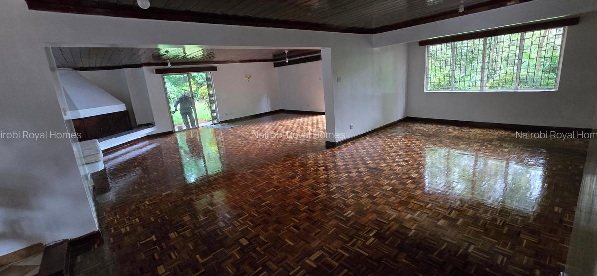 4 Bed House with En Suite at Lavington Green - 20