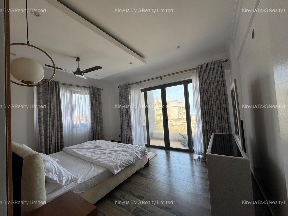 4 Bed Apartment with En Suite in Nyali Area - 5