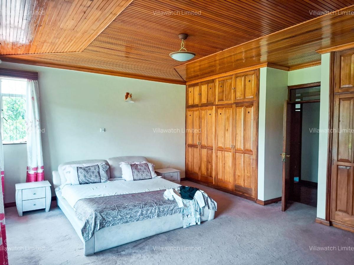 4 Bed House with En Suite at Kaumoni - 15