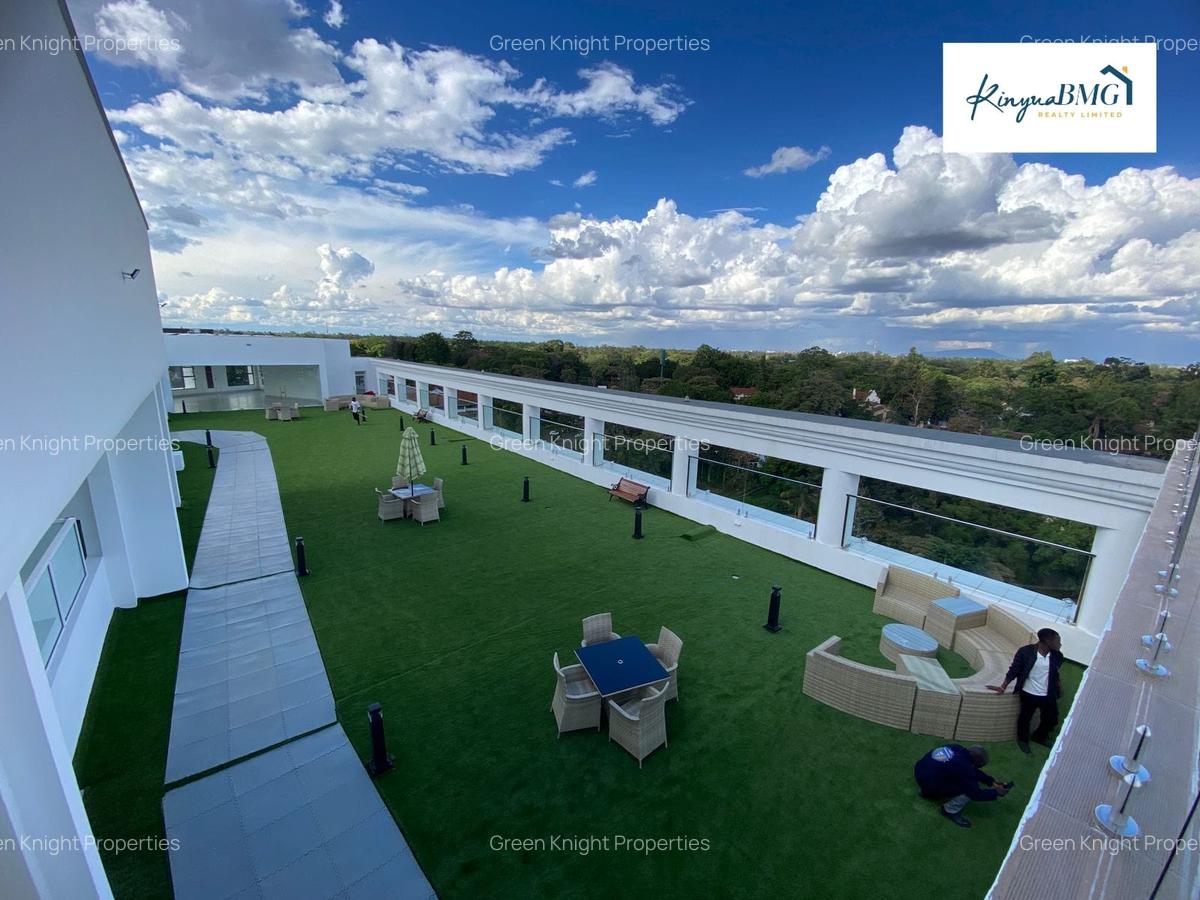 Serviced 2 Bed Apartment with En Suite in Parklands - 12