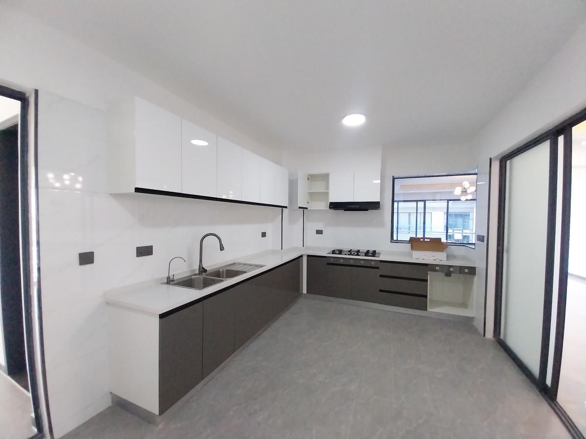 3 Bed Apartment with Swimming Pool in Kileleshwa - 16