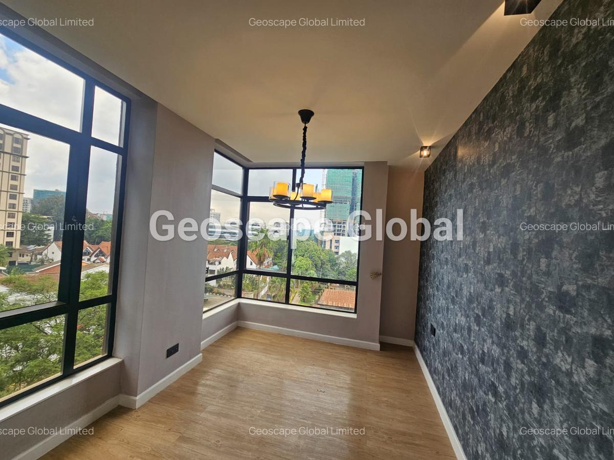 3 Bed Apartment with En Suite in Spring Valley - 12
