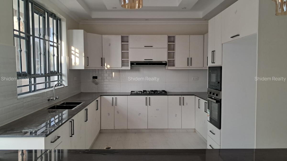5 Bed House with En Suite at Ruiru - 4