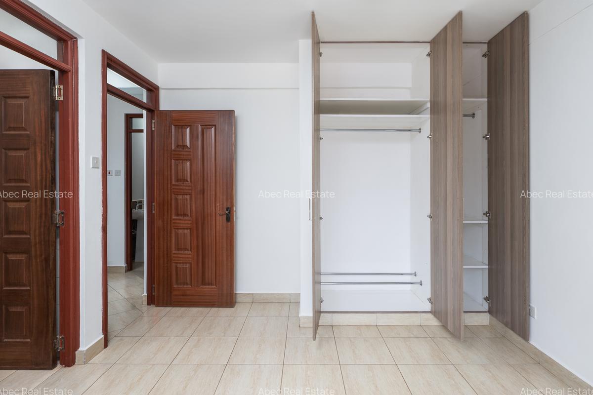 2 Bed Apartment with En Suite at Naivasha Road - 12