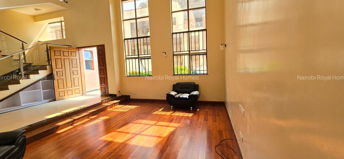 5 Bed Townhouse with En Suite at Lavington Green - 19