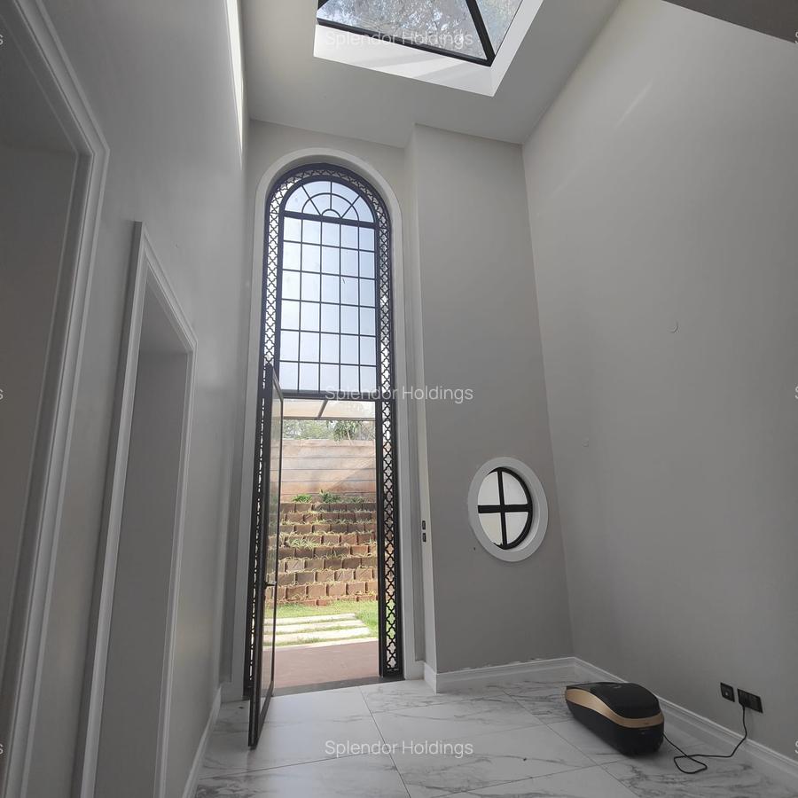 5 Bed Villa with En Suite in Loresho - 11