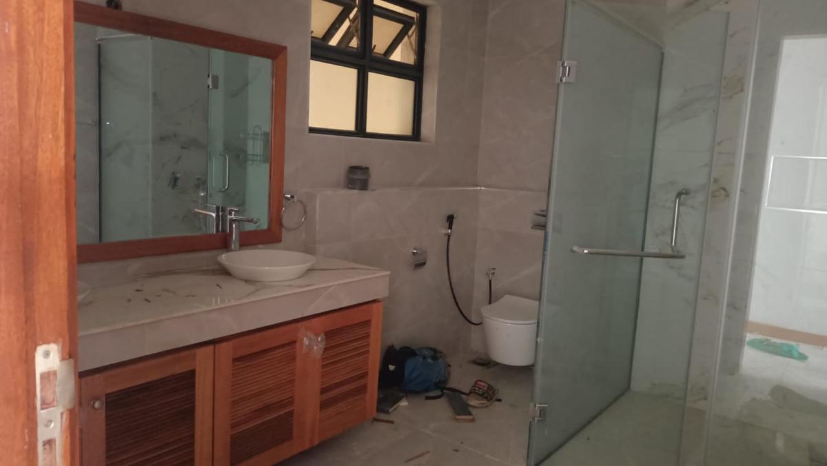 Furnished 4 Bed Apartment with En Suite in Westlands Area - 10