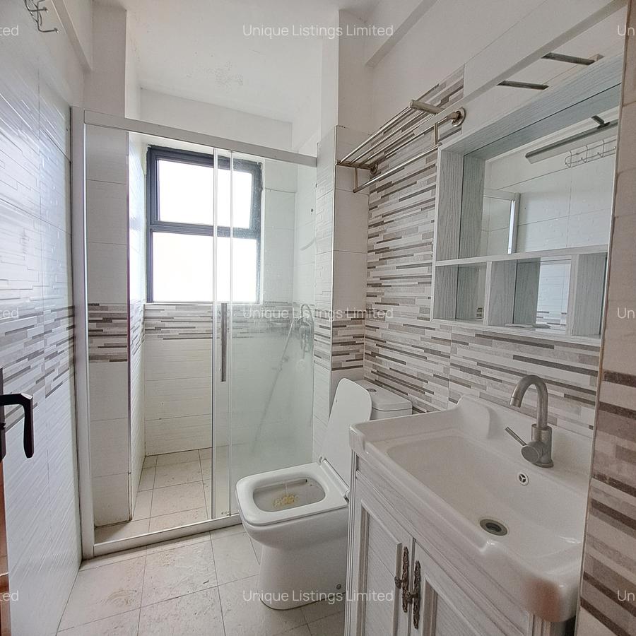 2 Bed Apartment with En Suite in Kilimani - 11