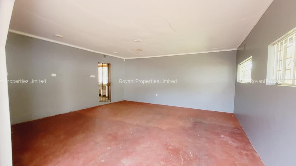 5 Bed House with En Suite in Rosslyn - 15