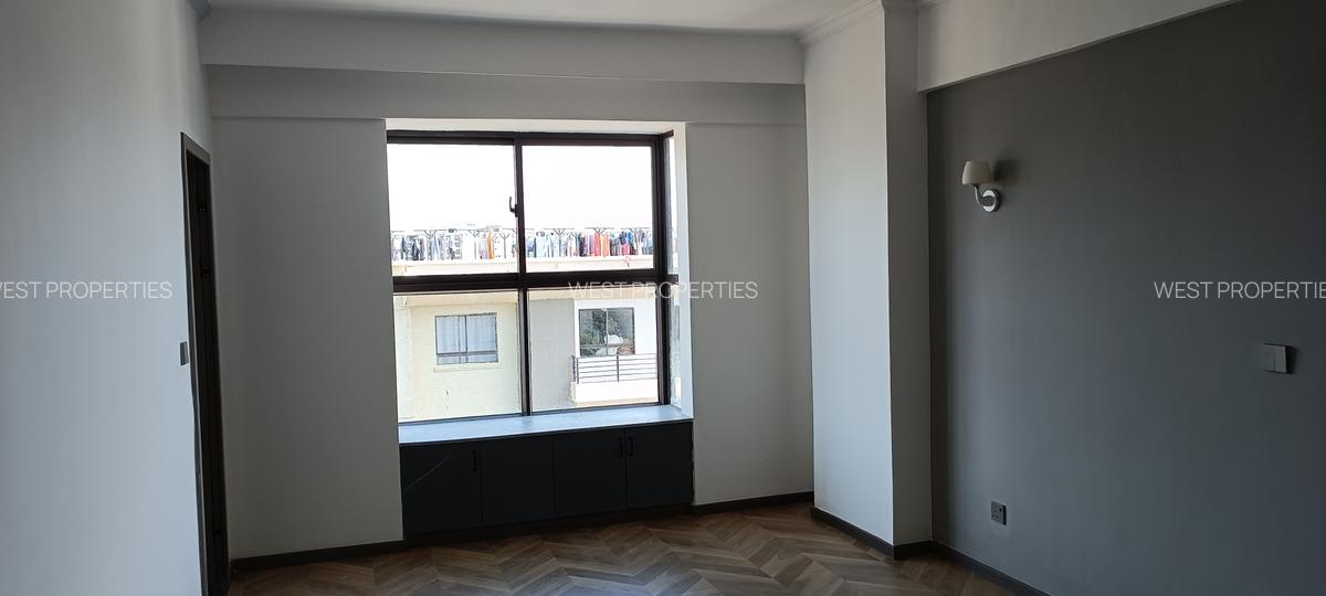 4 Bed Apartment with En Suite in Kileleshwa - 18