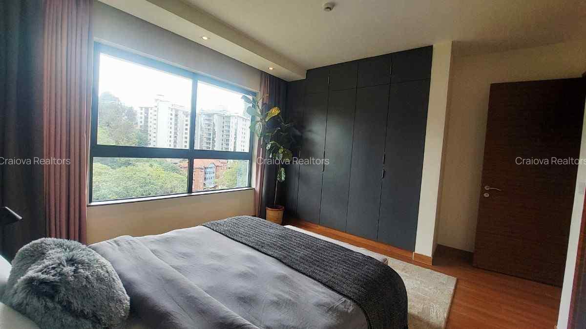3 Bed Apartment with En Suite at Riverside Drive - 4