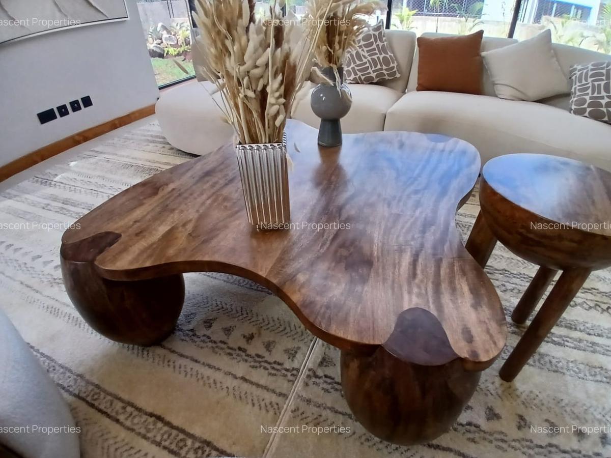 4 Bed Villa with En Suite at L.ridge - 15