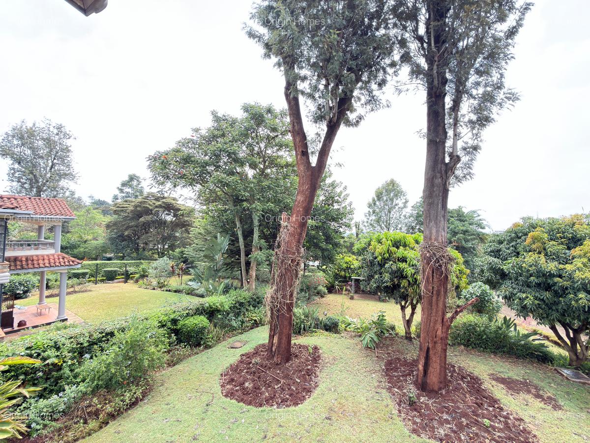 4 Bed House with En Suite at Rosslyn - 17