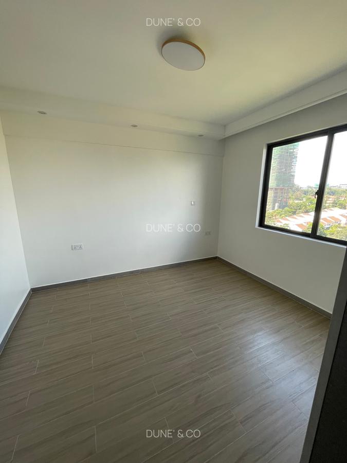 2 Bed Apartment with En Suite in Riverside - 18