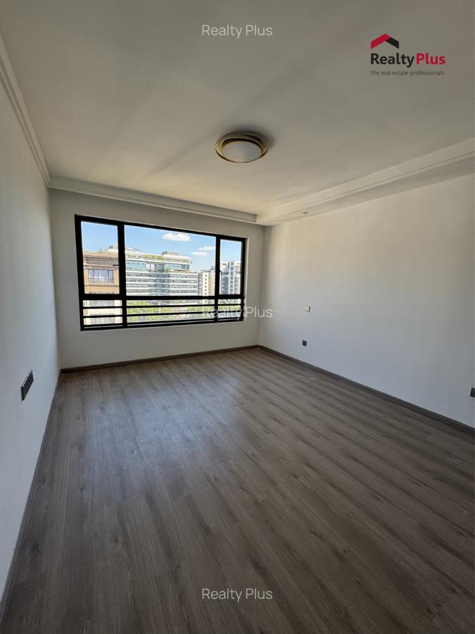 3 Bed Apartment with En Suite at Riverside Drive - 7