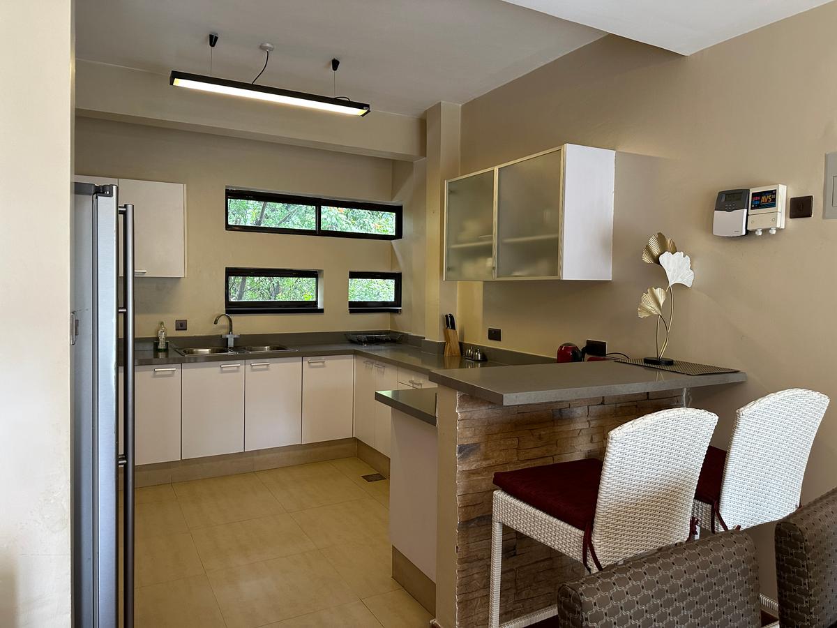 Serviced 2 Bed Apartment with En Suite in Lavington - 4