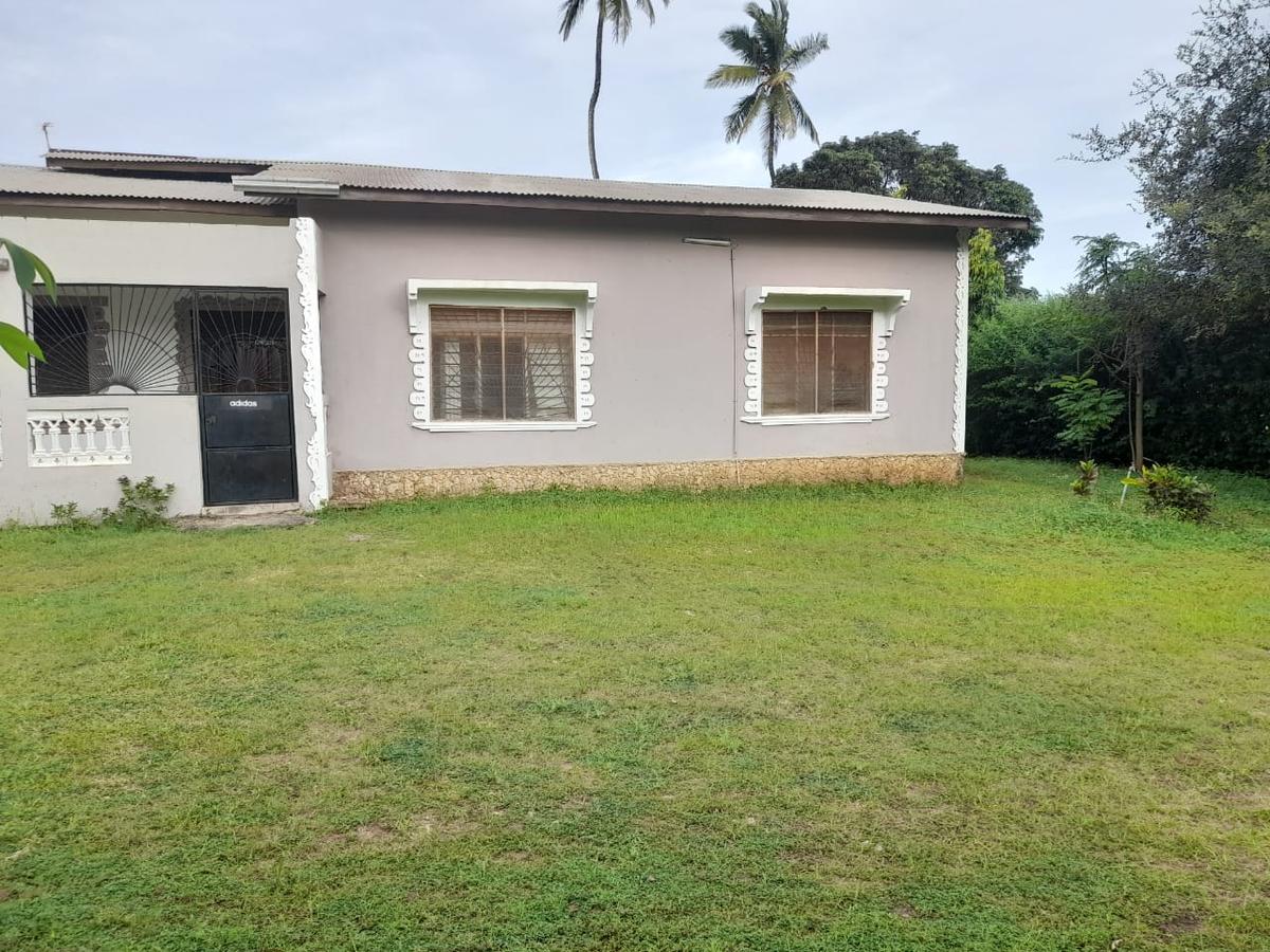 3 Bed House with En Suite at Mtwapa - 2