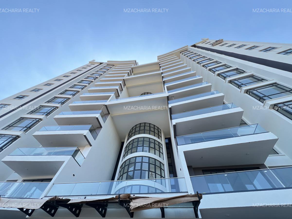 3 Bed Apartment with En Suite in Riverside - 20