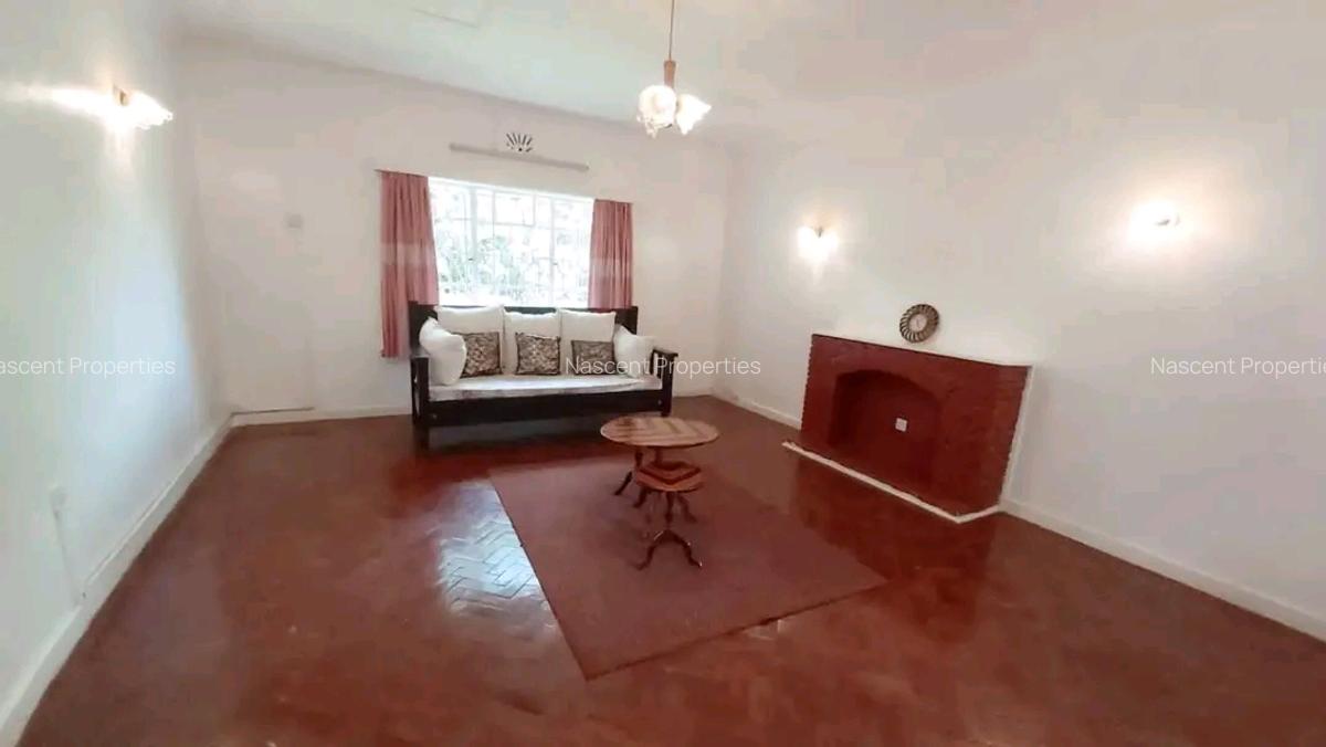 3 Bed House with En Suite in Spring Valley - 5