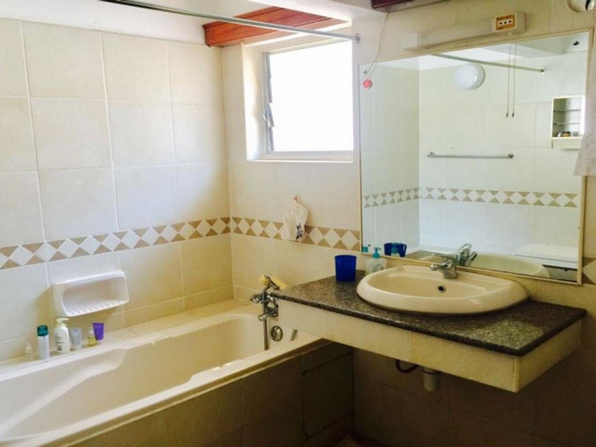 4 Bed House with En Suite at Rhapta Road - 7