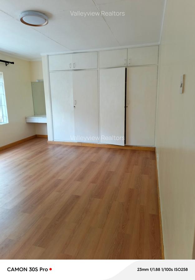 4 Bed Townhouse with En Suite at Kileleshwa - 15