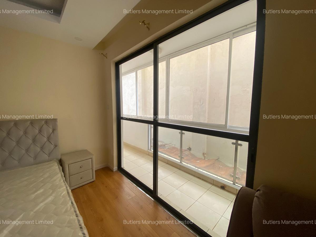 4 Bed Apartment with En Suite in Brookside - 9